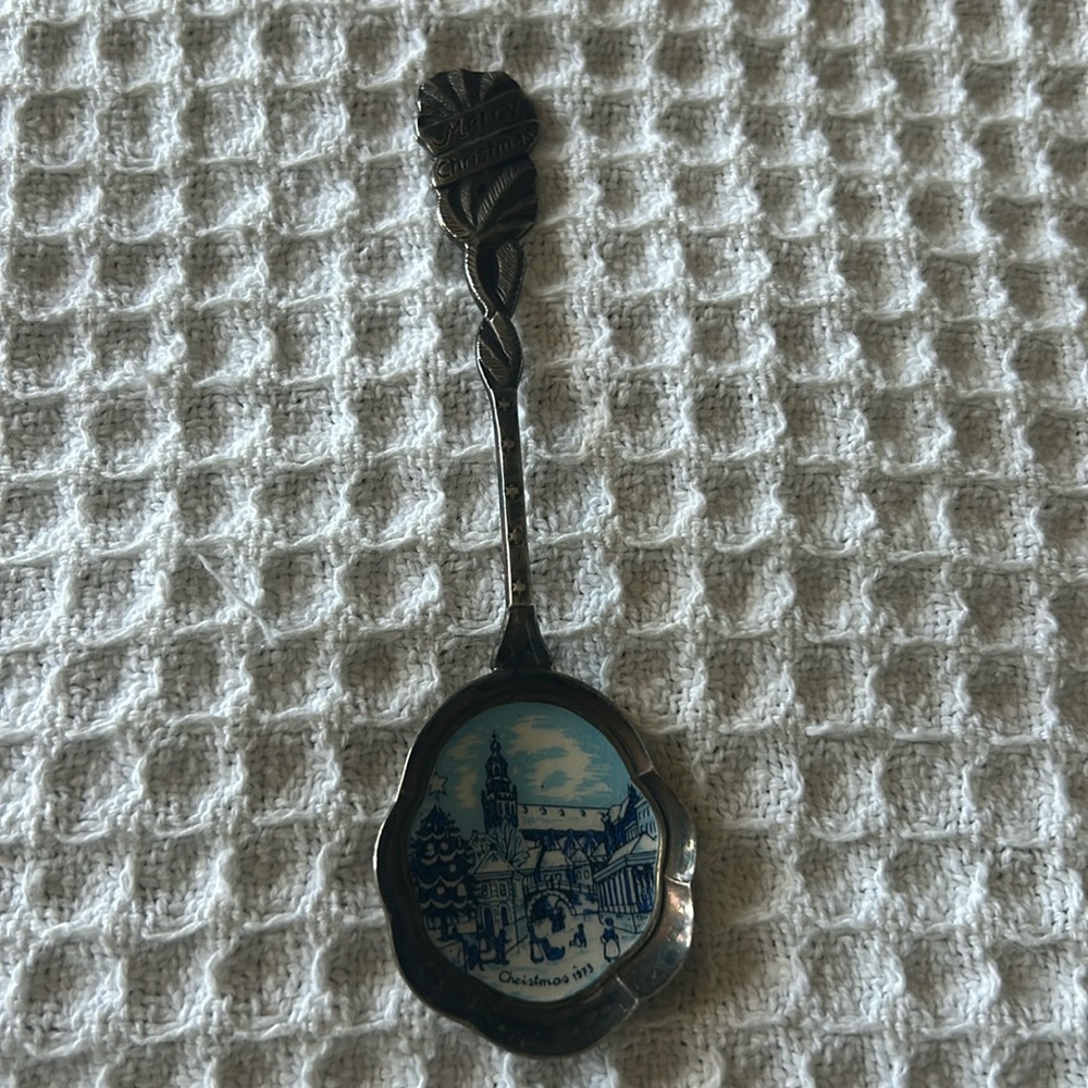 Merry Christmas Vintage 1973 Silver Souvenir Spoon / Preloved / Made in Holland